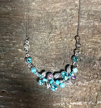 Load image into Gallery viewer, Firefly Jewelry Scalloped Necklace 8978 LT
